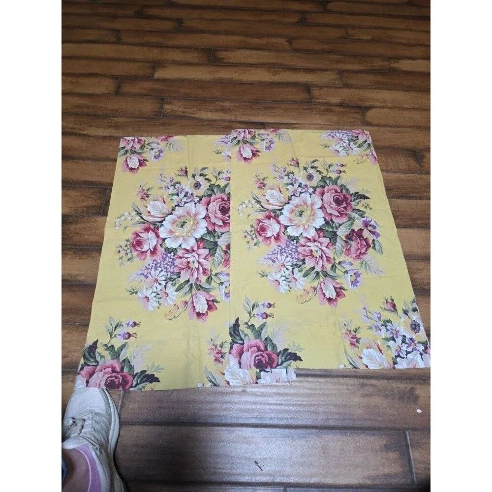 Vintage Ralph Lauren Sophie Brooke Qeen Size 2 Pillowcase Pair Yellow Cottage
